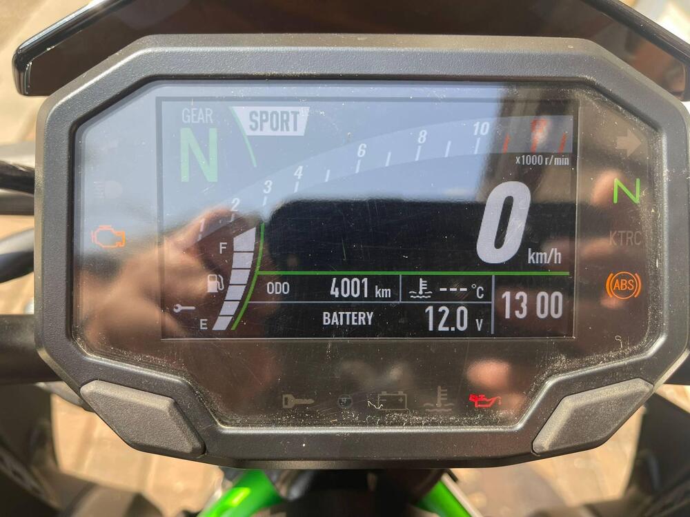 Kawasaki Z 900 SE Performance (2023 - 24) (6)