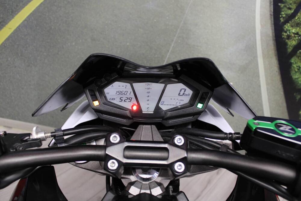 Kawasaki Z 800 ABS (2012 - 16) (6)