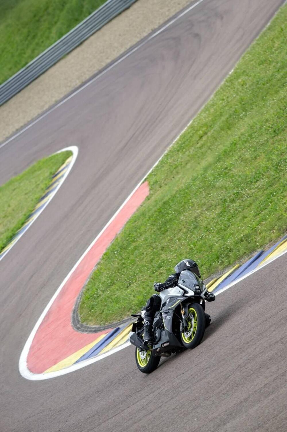 Benelli Tornado 550 (2025 - 26) (10)