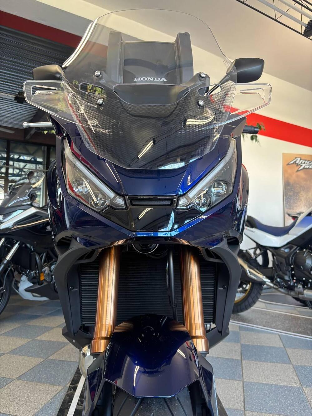 Honda NT 1100 DCT Electronic Suspension (2025 - 26) (4)