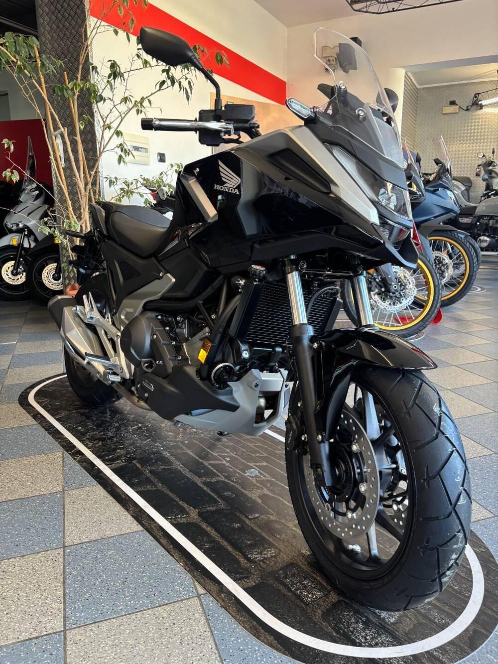 Honda NC 750 X DCT (2025 - 26)