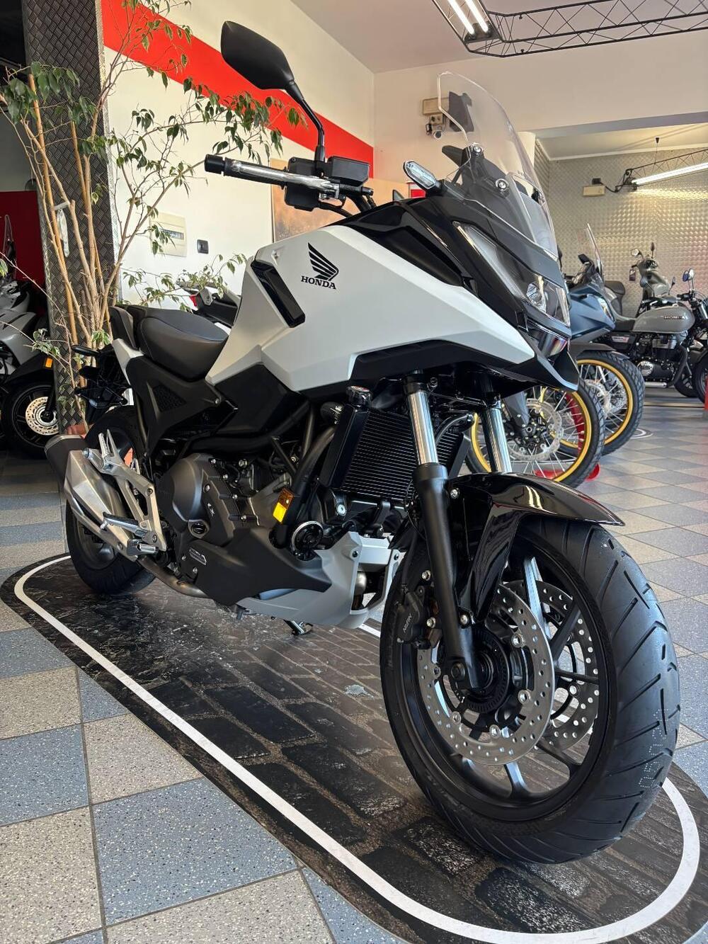 Honda NC 750 X (2025 - 26)