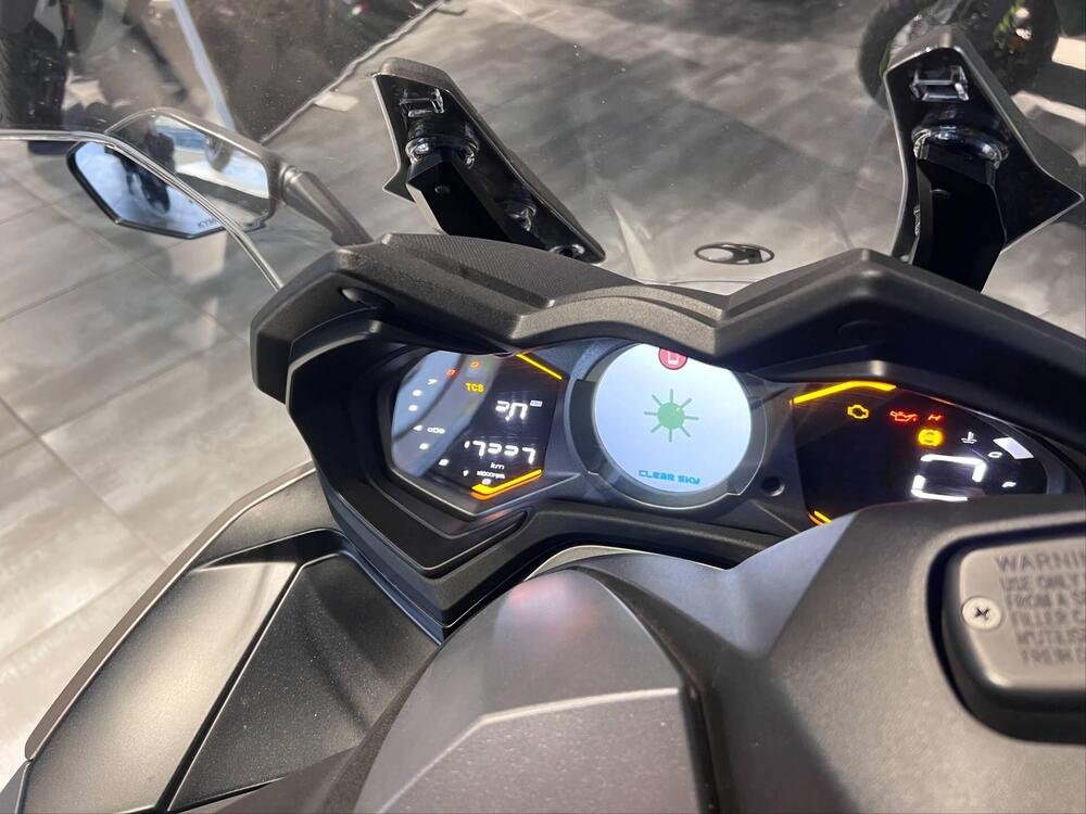 Kymco AK 550 Premium (2023 - 25) (7)