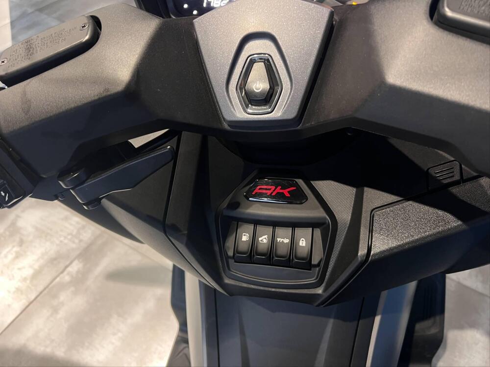 Kymco AK 550 Premium (2023 - 25) (8)