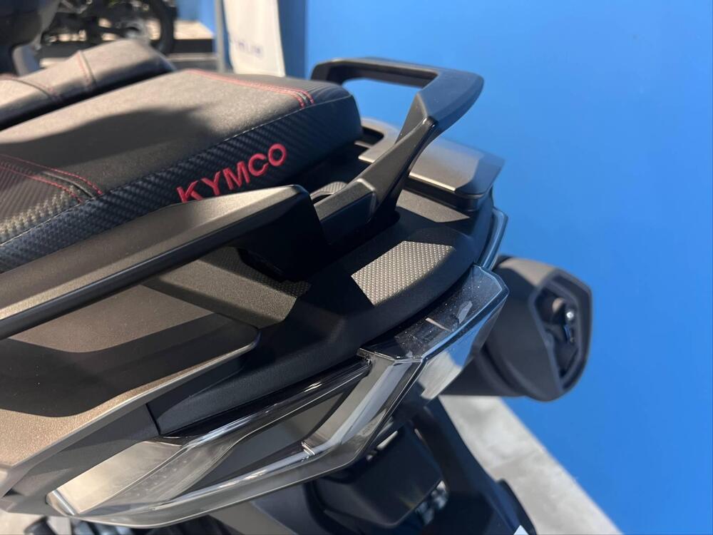 Kymco AK 550 Premium (2023 - 25) (13)