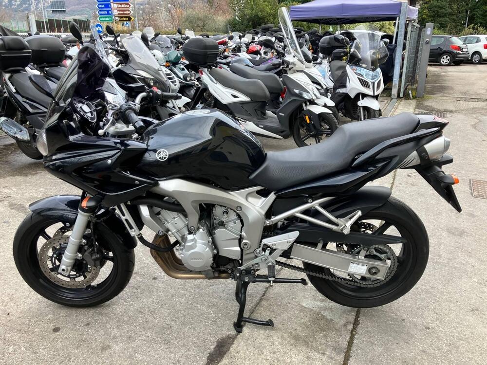 Yamaha FZ6 Fazer (2004 - 07) (2)