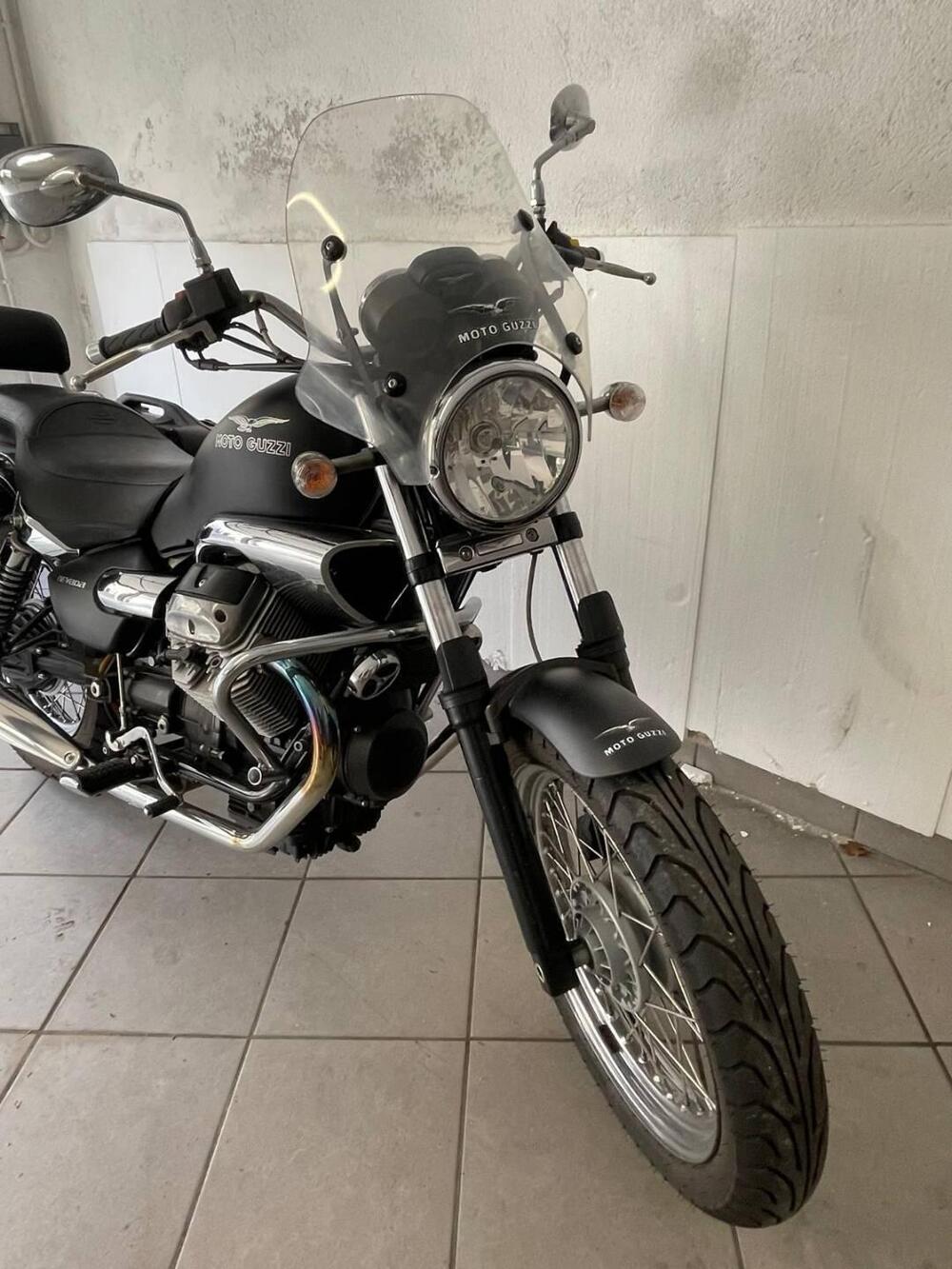 Moto Guzzi Nevada 750 Aquila Nera (2009 - 16) (2)