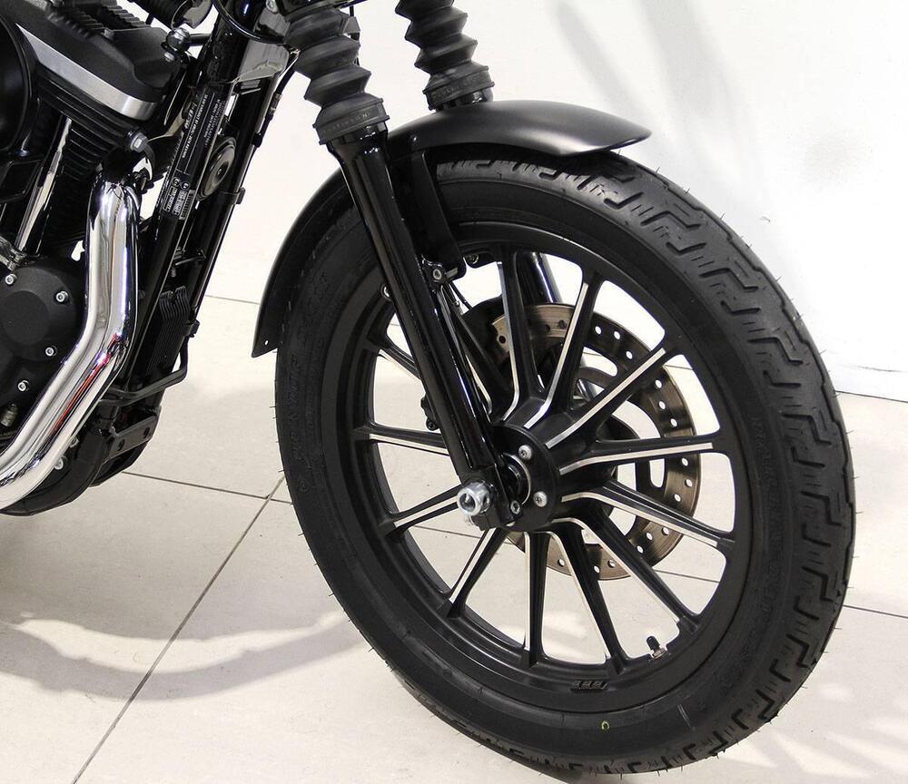 Harley-Davidson 883 Iron (2014 - 16) - XL 883N (2)