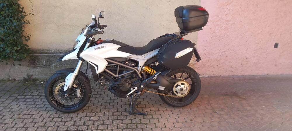 Ducati Hyperstrada 821 (2013 - 15) (4)