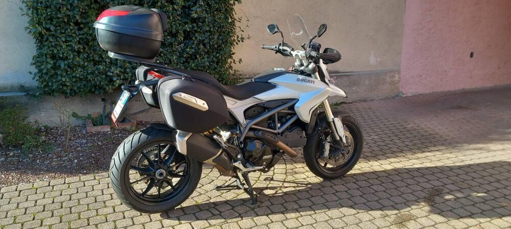 Ducati Hyperstrada 821 (2013 - 15) (8)