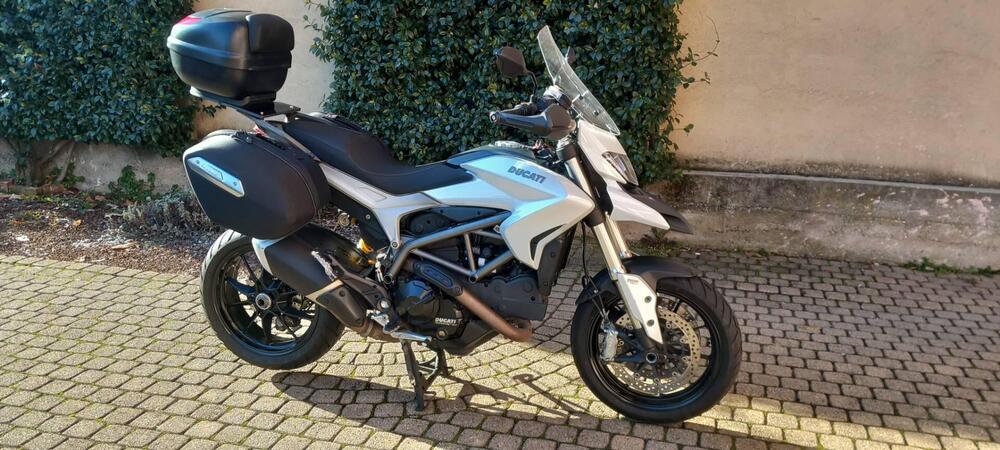 Ducati Hyperstrada 821 (2013 - 15) (9)