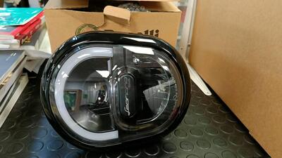 Fanale anteriore Benelli Leoncino250