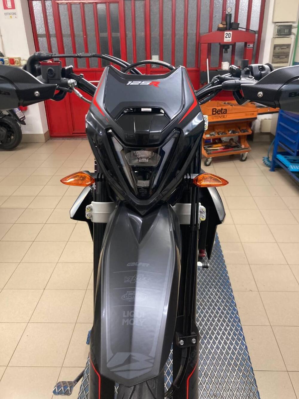 Betamotor RR 125 4T Motard R (2025 - 26) (3)