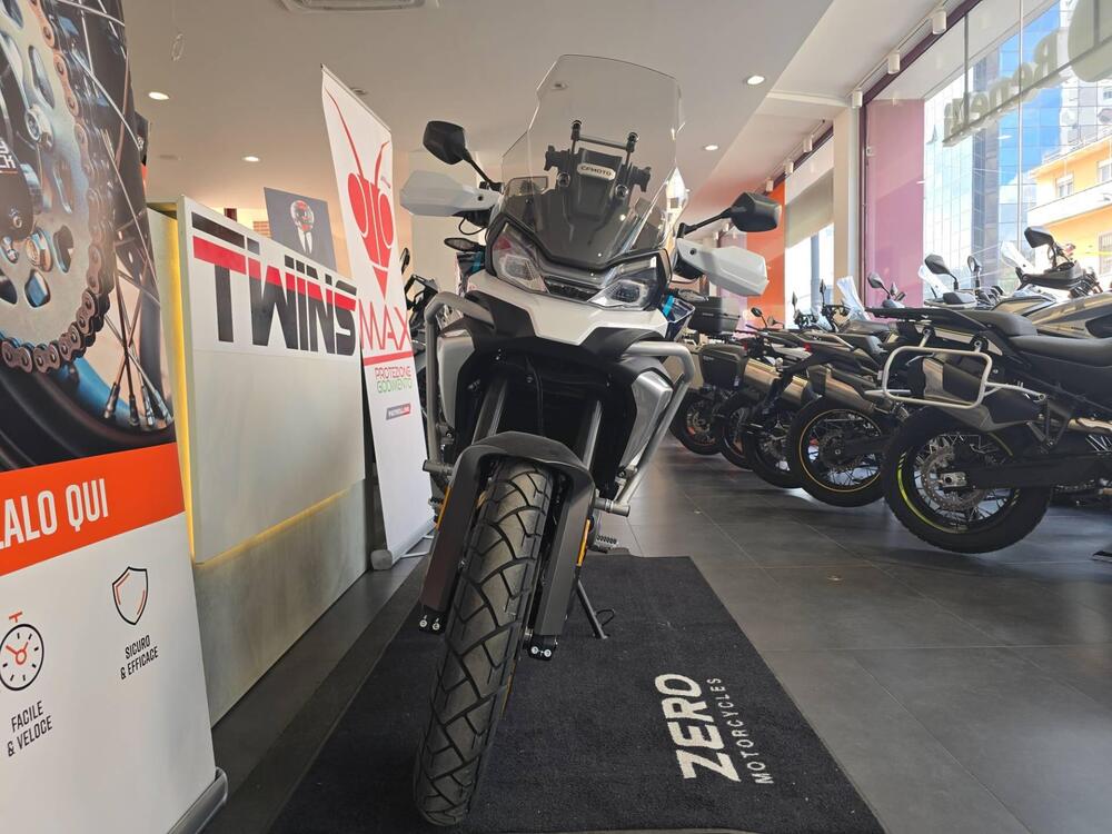 CFMOTO 700MT Adventure (2025 - 26) (3)