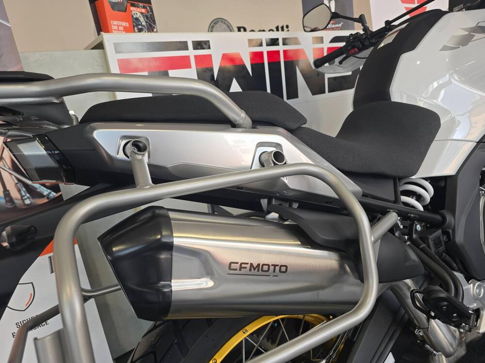 CFMOTO 700MT Adventure (2025 - 26) (9)