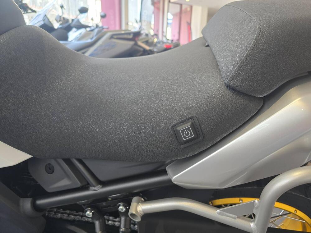 CFMOTO 700MT Adventure (2025 - 26) (11)