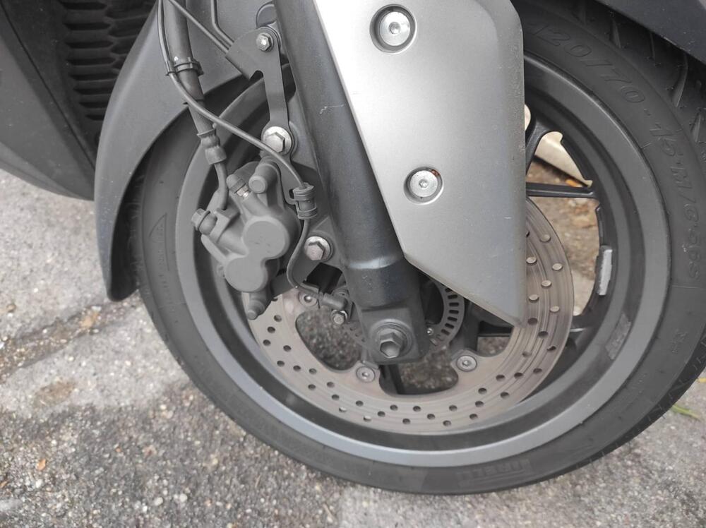 Yamaha X-Max 300 ABS (2017 - 20) (4)