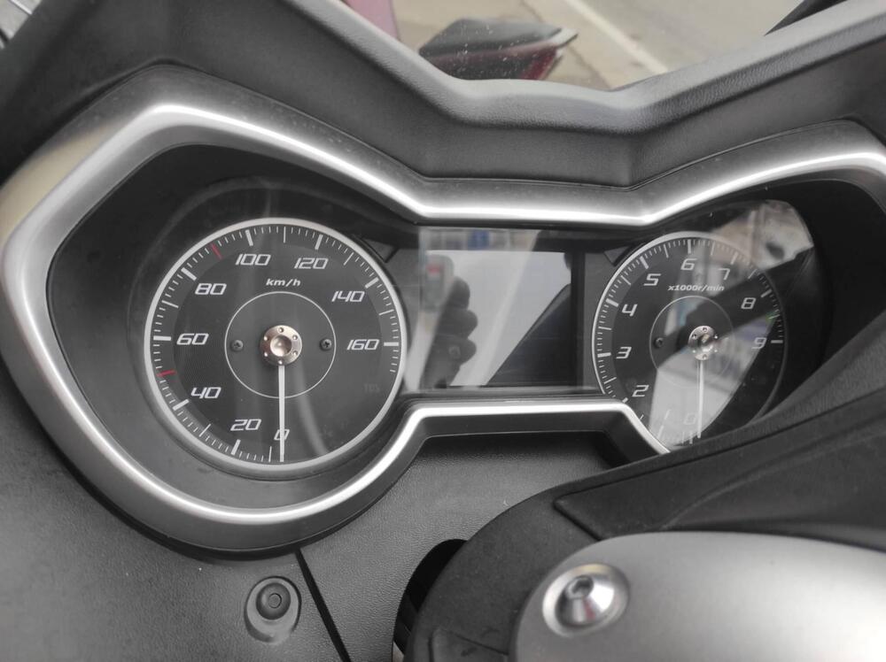 Yamaha X-Max 300 ABS (2017 - 20) (8)