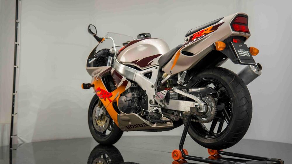 Honda CBR 900 RR (9)