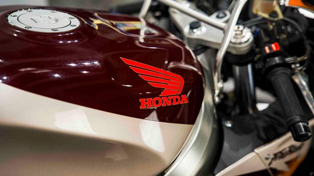 Honda CBR 900 RR (11)