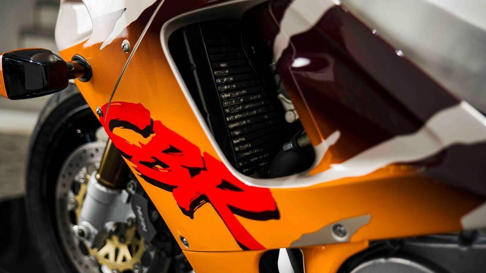 Honda CBR 900 RR (17)