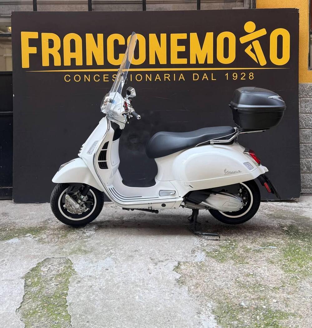 Vespa GTS 300 (2023 - 24) (2)