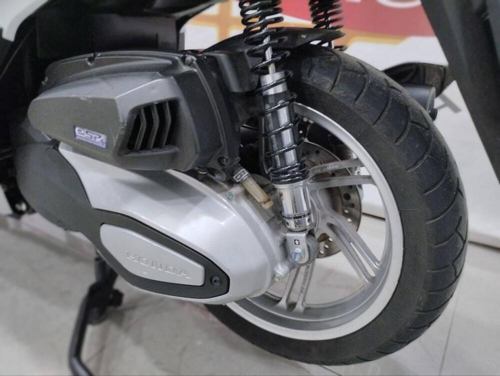 Honda SH 350 (2021 - 24) (7)