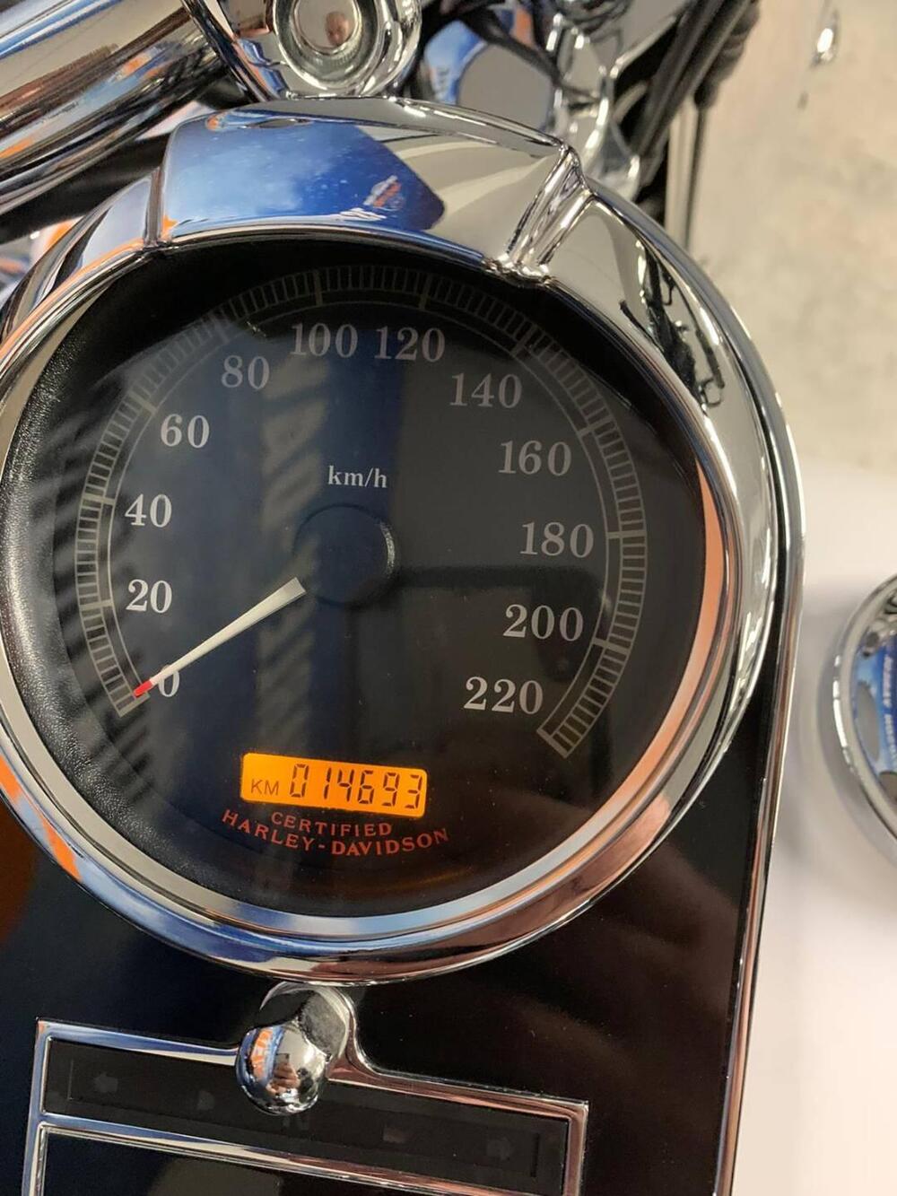 Harley-Davidson 1450 Deluxe (2005 - 06) - FLSTNI (10)