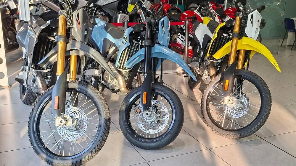 Suzuki DR-Z4SM (2025 - 26) (4)