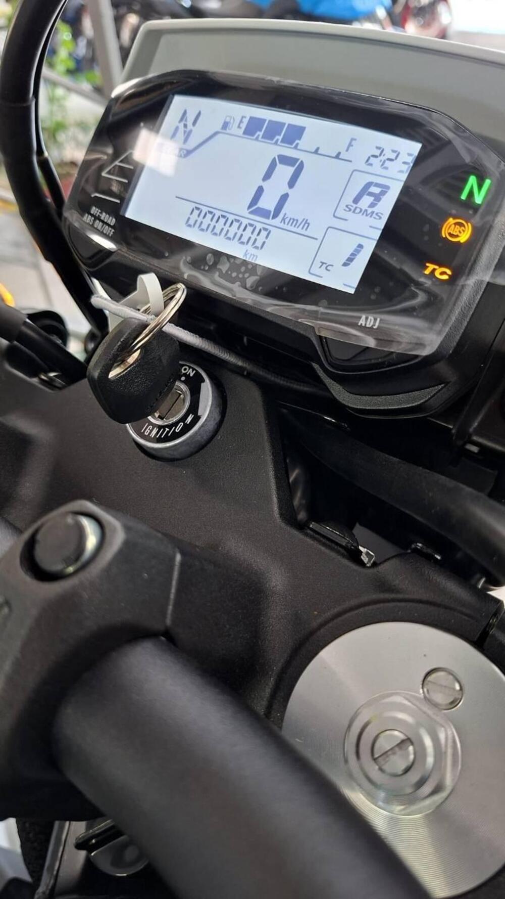 Suzuki DR-Z4SM (2025 - 26) (3)