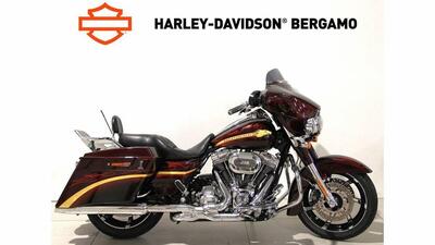 Harley-Davidson 1800 Street Glide (2010 - 11) - FLHXSE usata