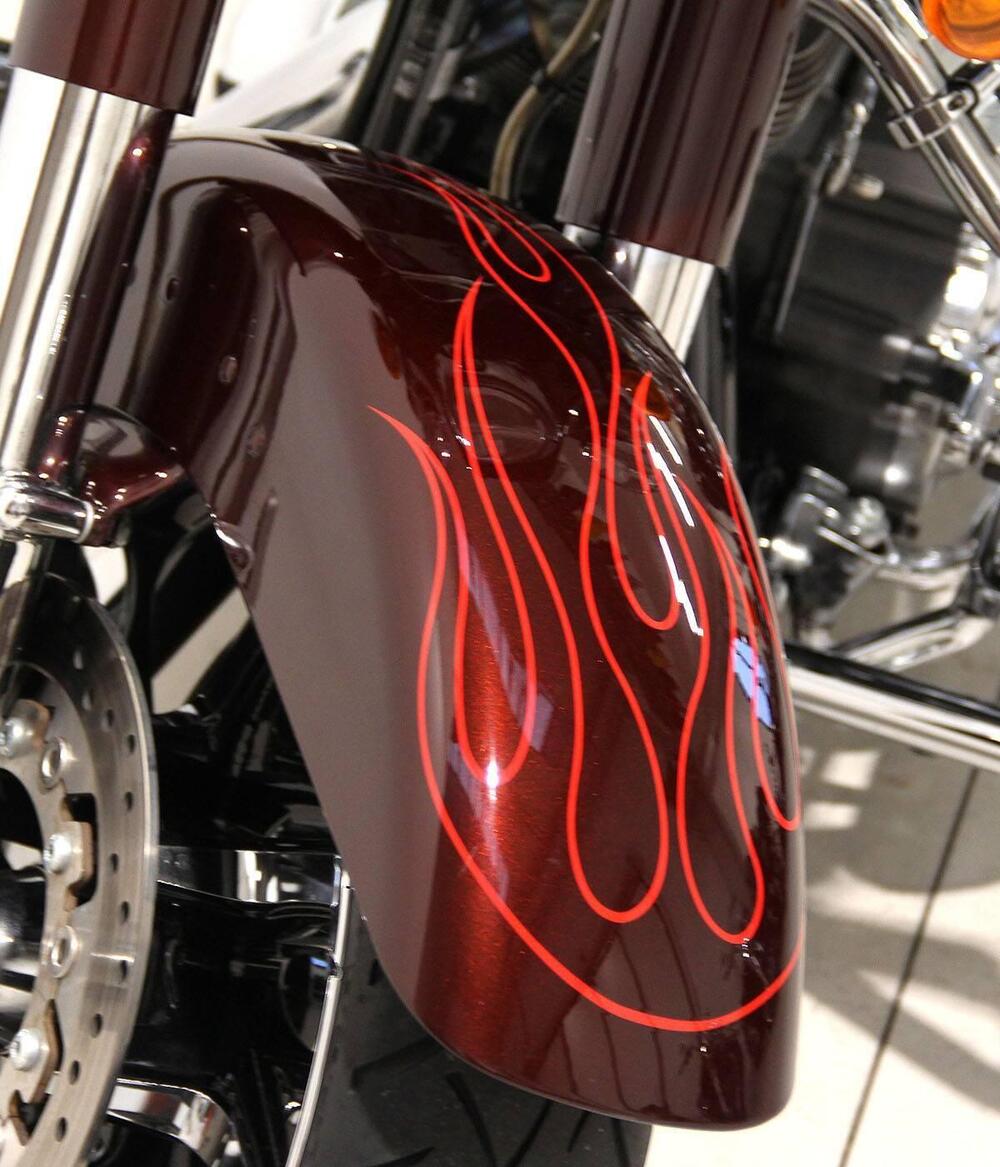 Harley-Davidson 1800 Street Glide (2010 - 11) - FLHXSE (15)