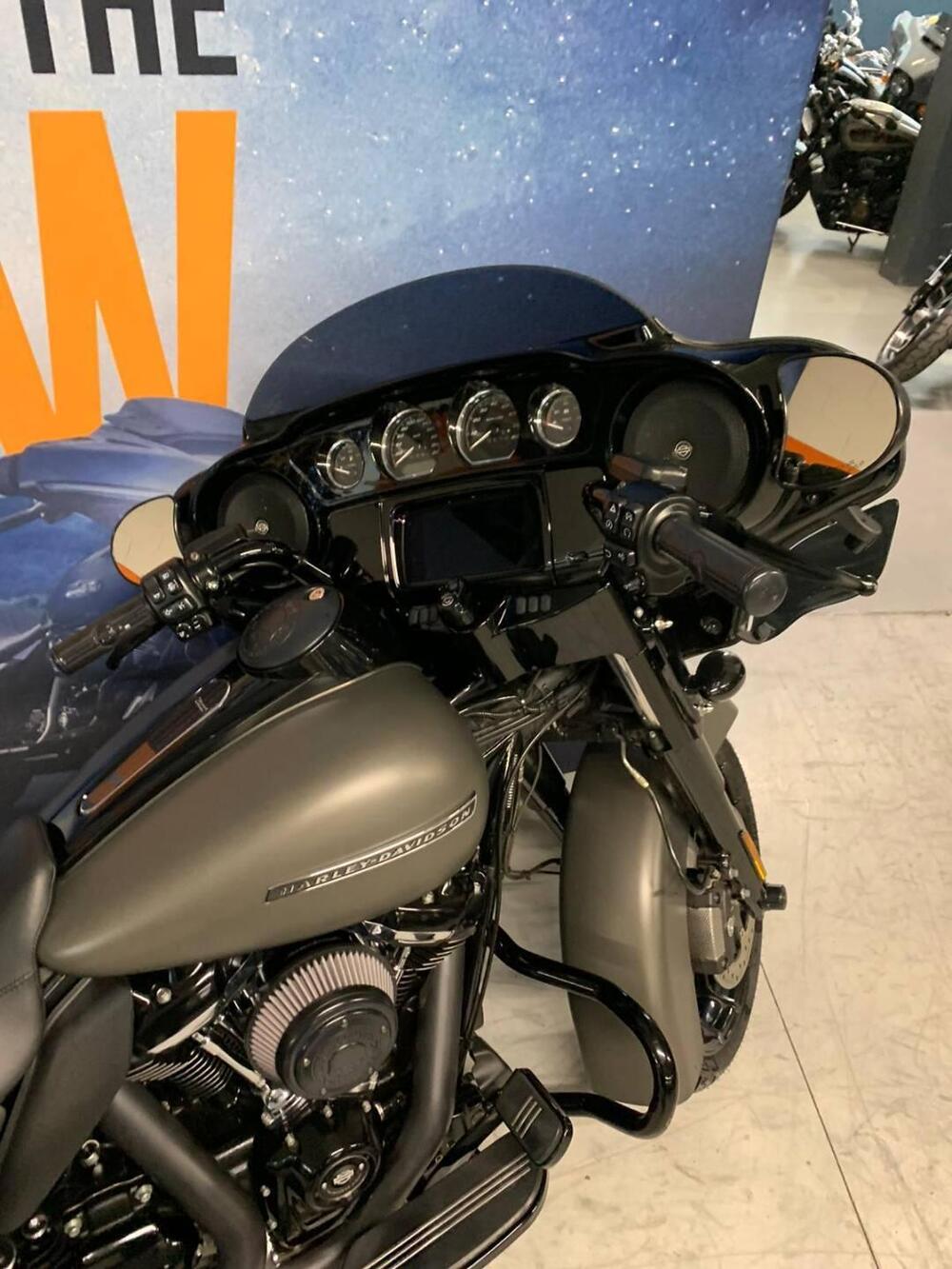 Harley-Davidson 114 Street Glide Special (2019 - 20) - FLHXS (5)