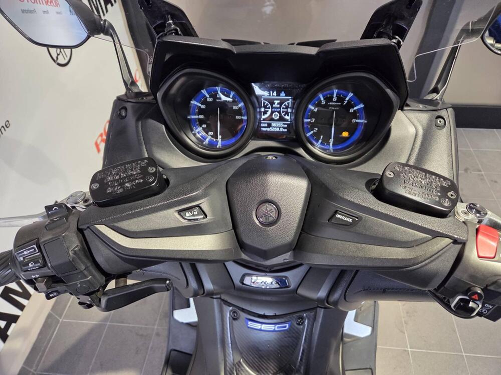 Yamaha T-Max 560 (2020 - 21) (8)