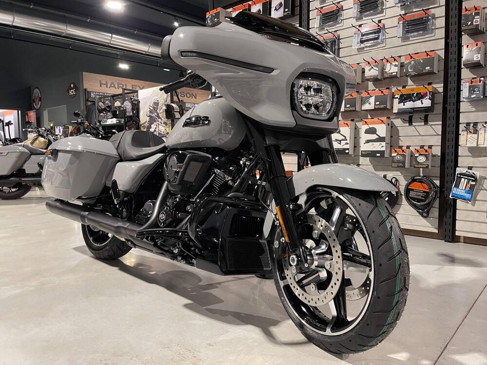 Harley-Davidson Street Glide (2024 - 26) (7)