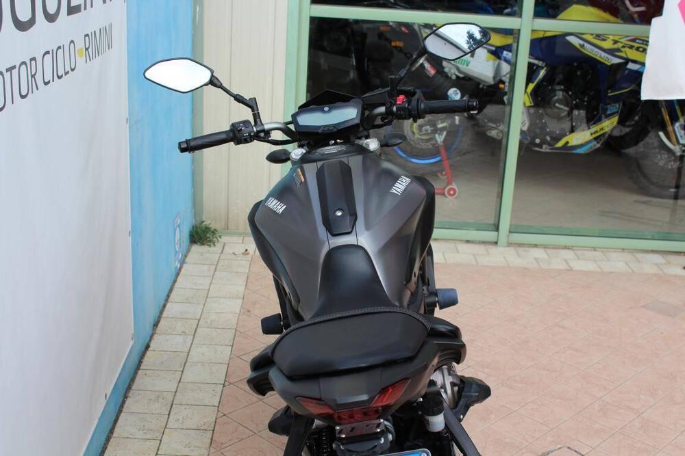 Yamaha MT-07 (2014 - 16) (11)