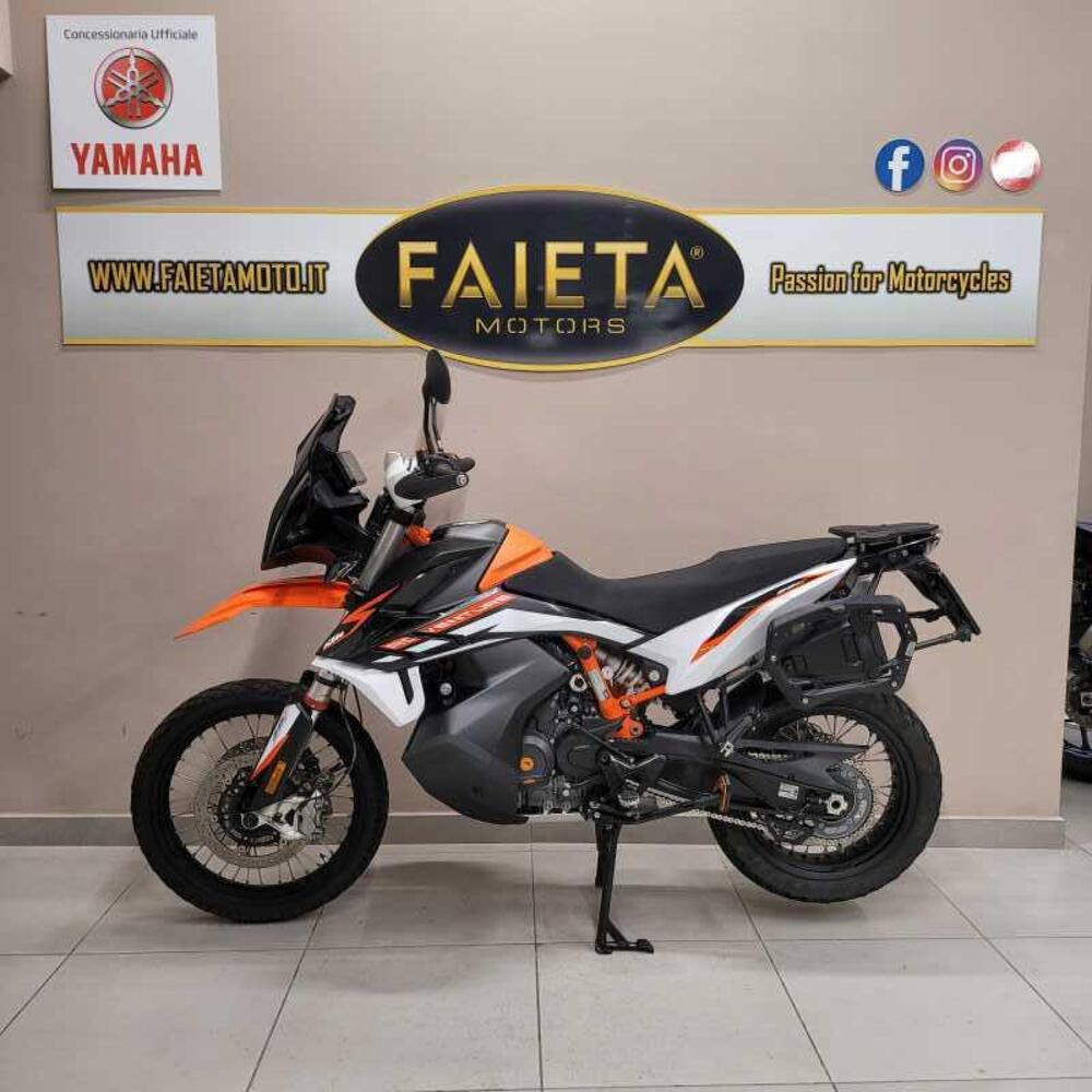 KTM 890 Adventure R (2022)
