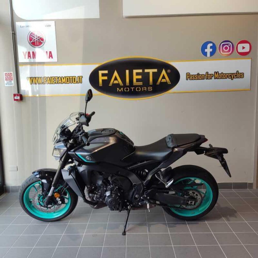 Yamaha MT-09 Y-AMT (2024 - 26)