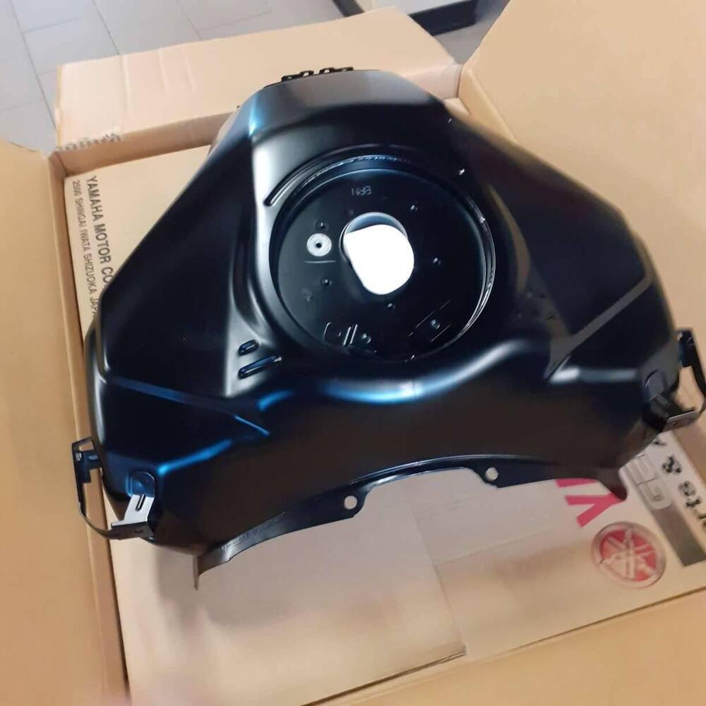 Serbatoio per YAMAHA TRACER 9 2025/26 (2)