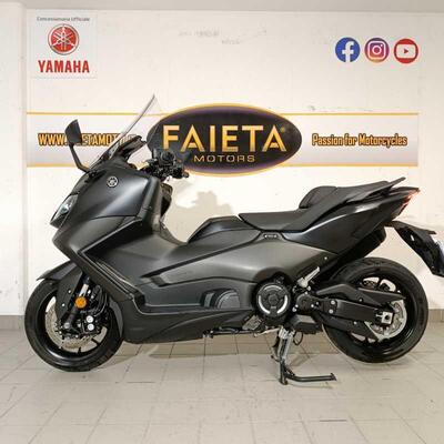 Yamaha T-Max 560 (2022 - 24) usata