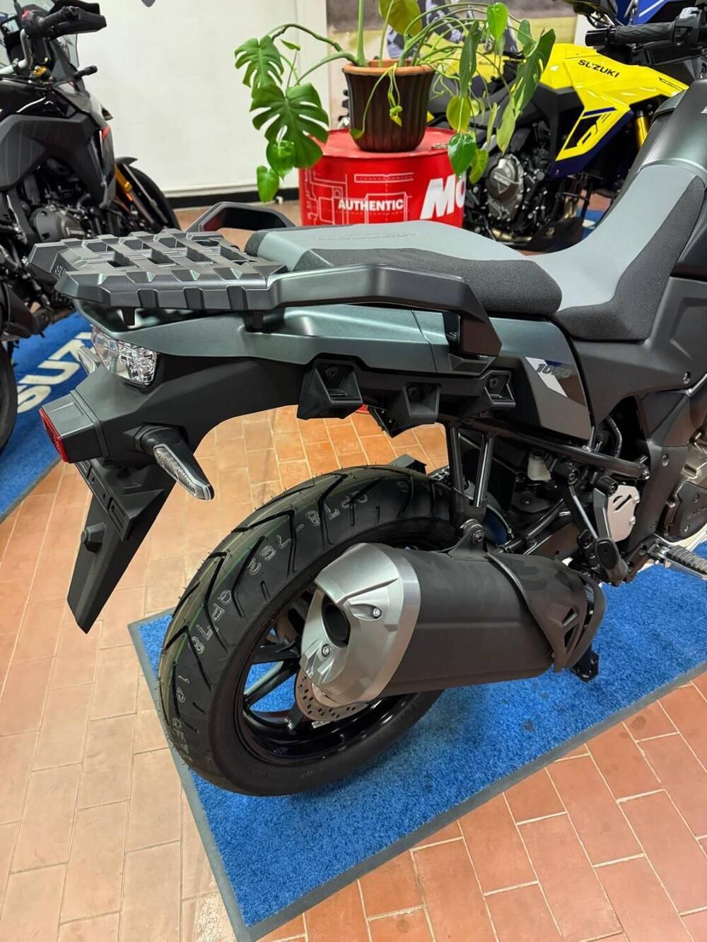 Suzuki V-Strom 1050SE (2025 - 26) (4)