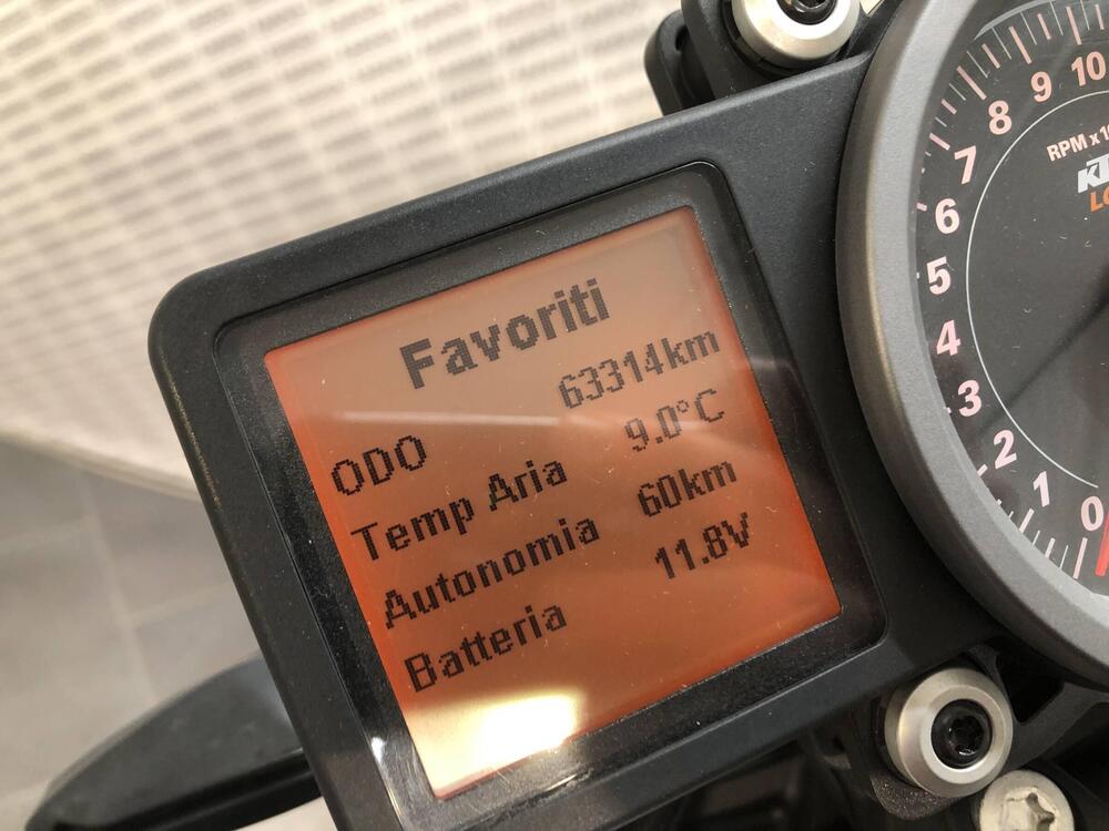 KTM 1290 Super Duke R SE ABS (2016) (9)