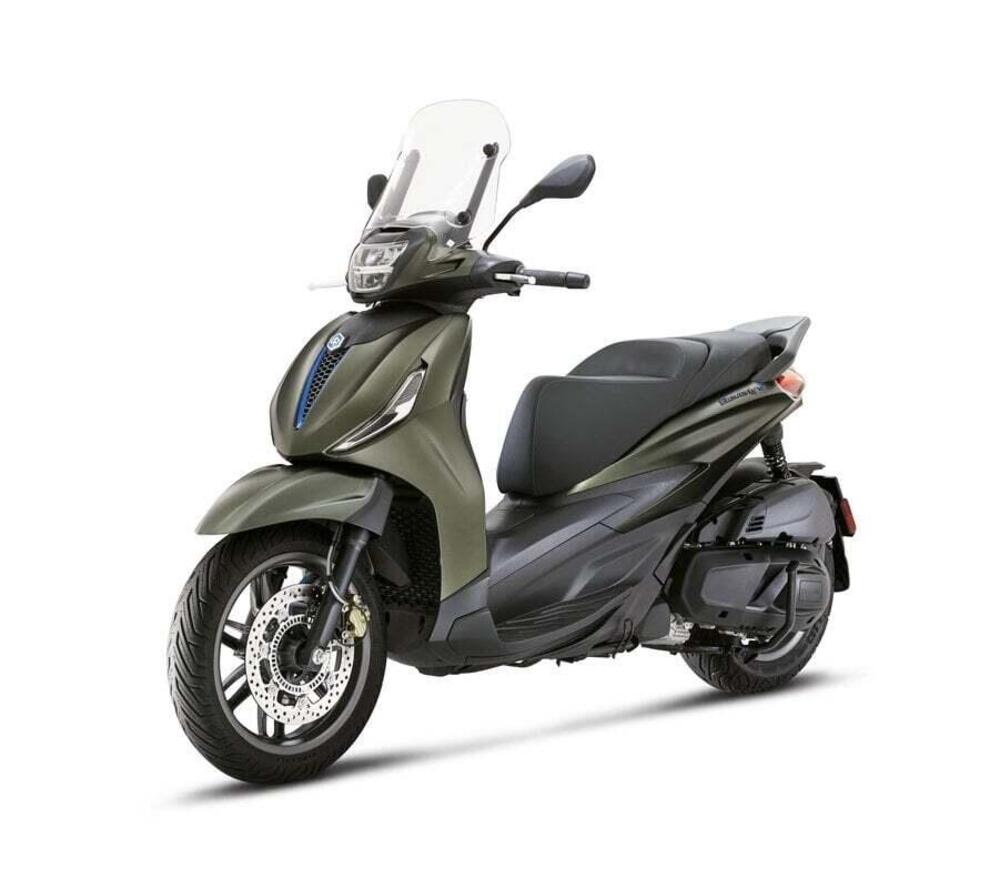 Piaggio Beverly 400 S (2025 - 26) (3)