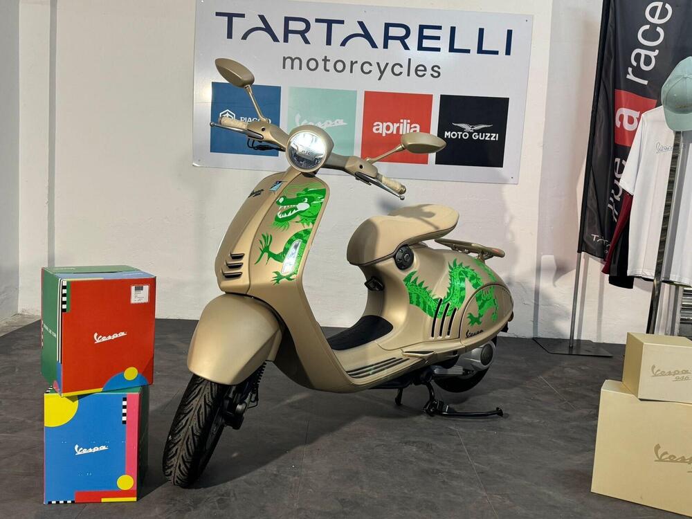 Vespa Vespa 946 Snake 125 (2025) (2)