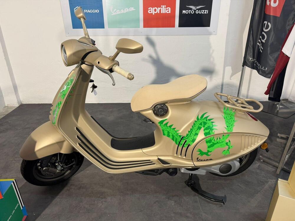 Vespa Vespa 946 Snake 125 (2025) (3)