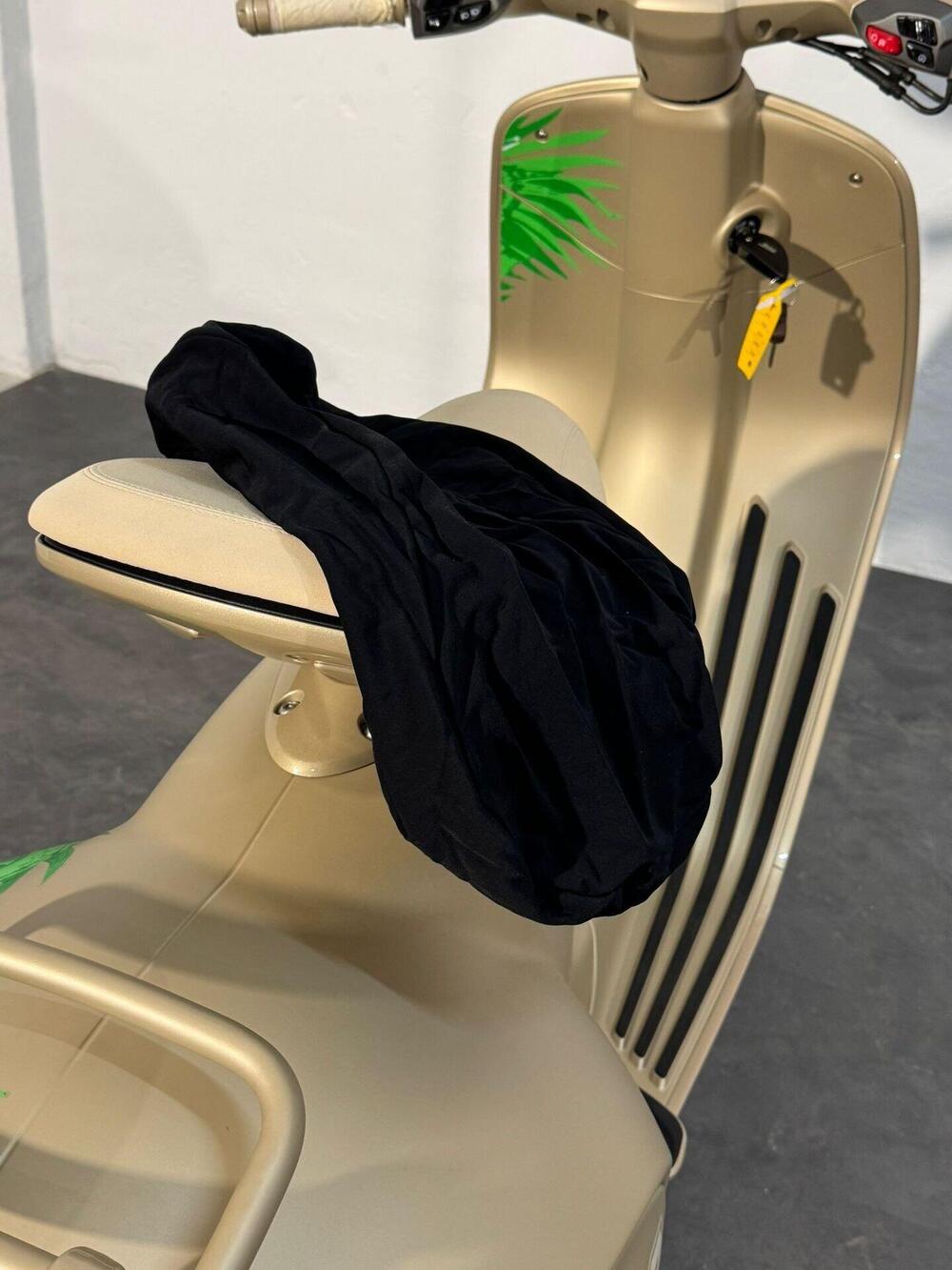 Vespa Vespa 946 Snake 125 (2025) (10)