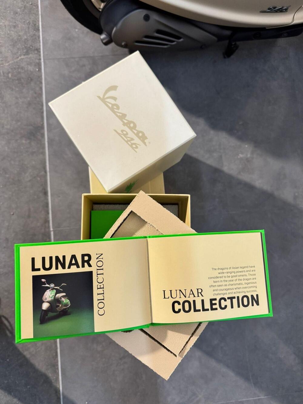 Vespa Vespa 946 Snake 125 (2025) (12)