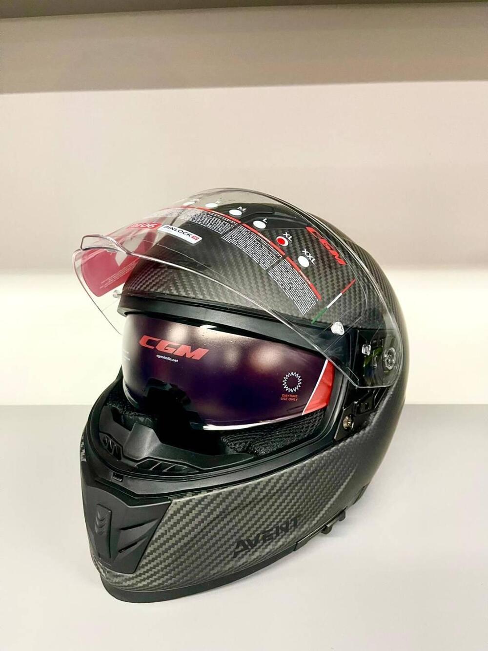 CGM 361C AVENT PRO CARBON (2)