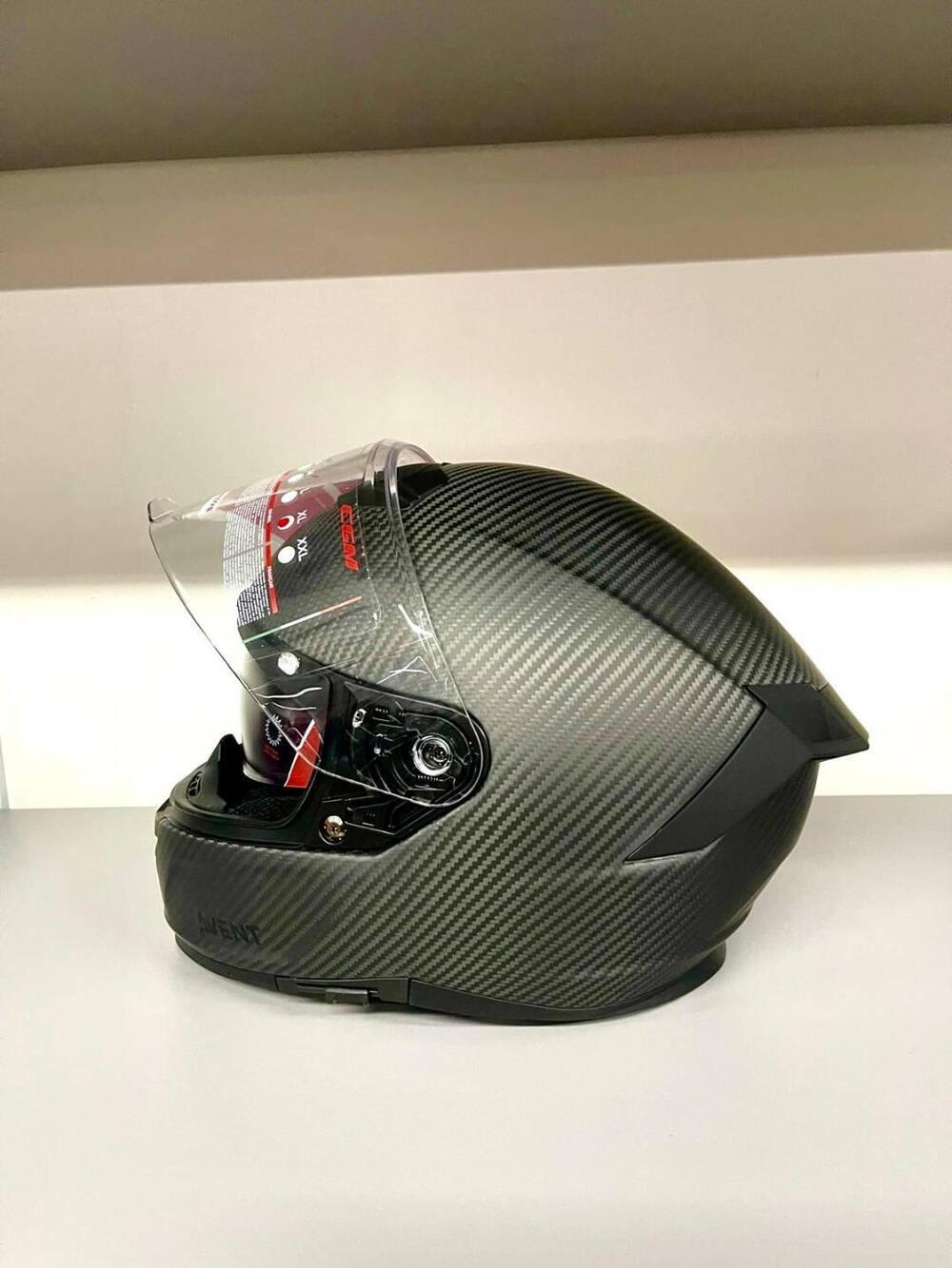 CGM 361C AVENT PRO CARBON (3)