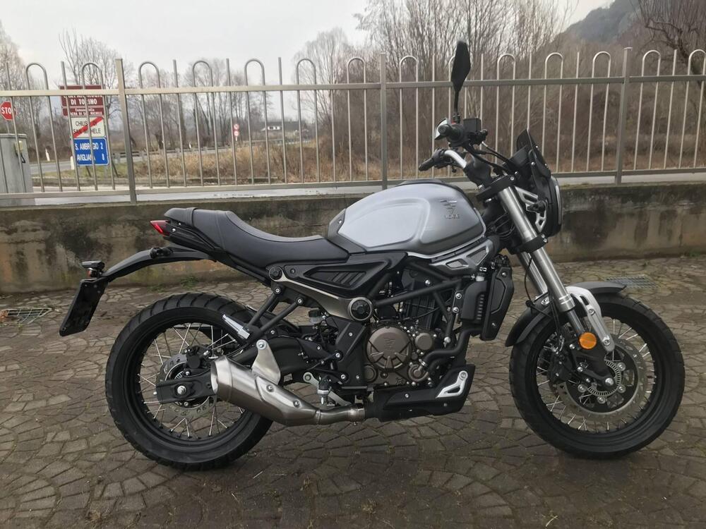 Voge Trofeo 300ACX Scrambler (2021 - 26) (5)